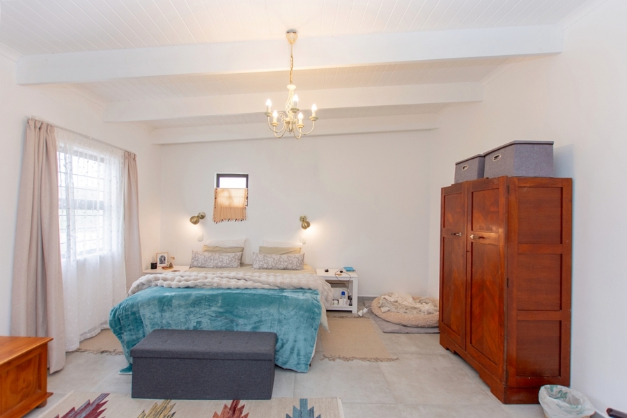 7 Bedroom Property for Sale in Paternoster Western Cape